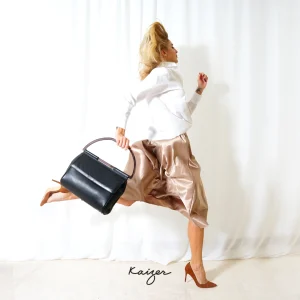 Kaizer Leather | Leather Handbags | Leather Office Bags | Premium Leather | Italian Leather | Premium quality leather | Dubai | ladies leather bags online | ladies handbags in dubai