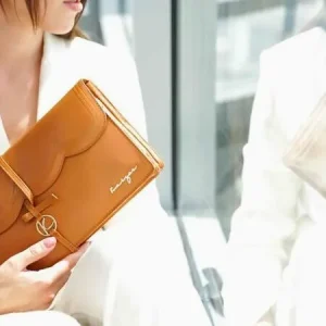 clutch bag Italian leather-high-quality-leather-Dubai-UAE-online-leather-showrrom