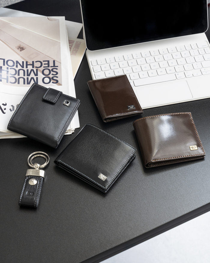wallets for men in Dubai